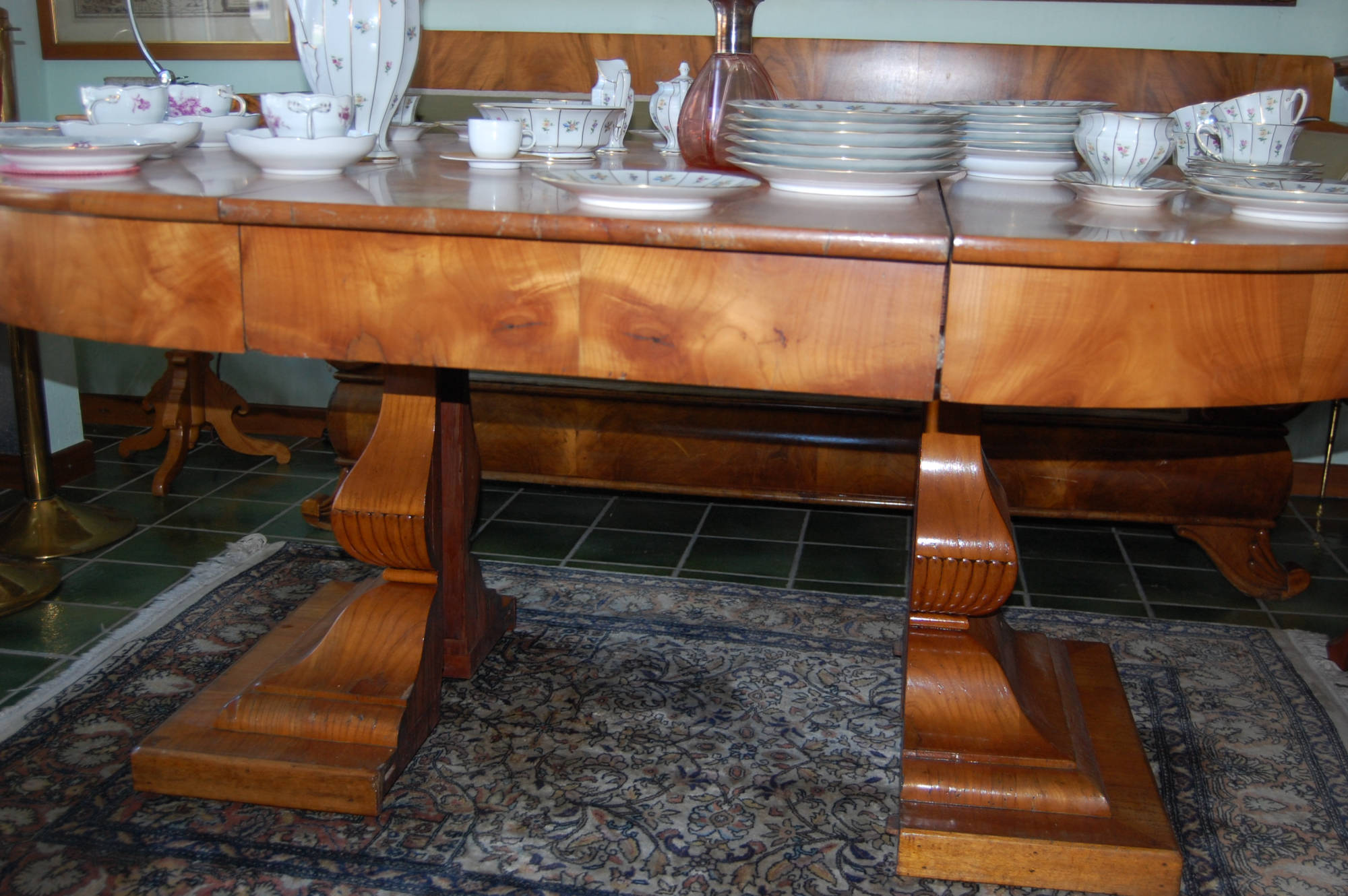 Biedermeier Esszimmertisch, ausziehbar