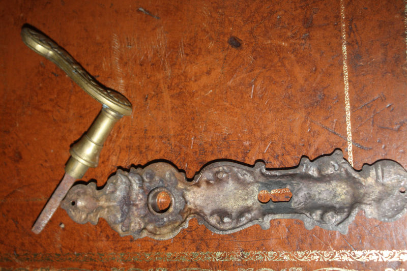 16 antike Messing Türklinken mit Türschildern