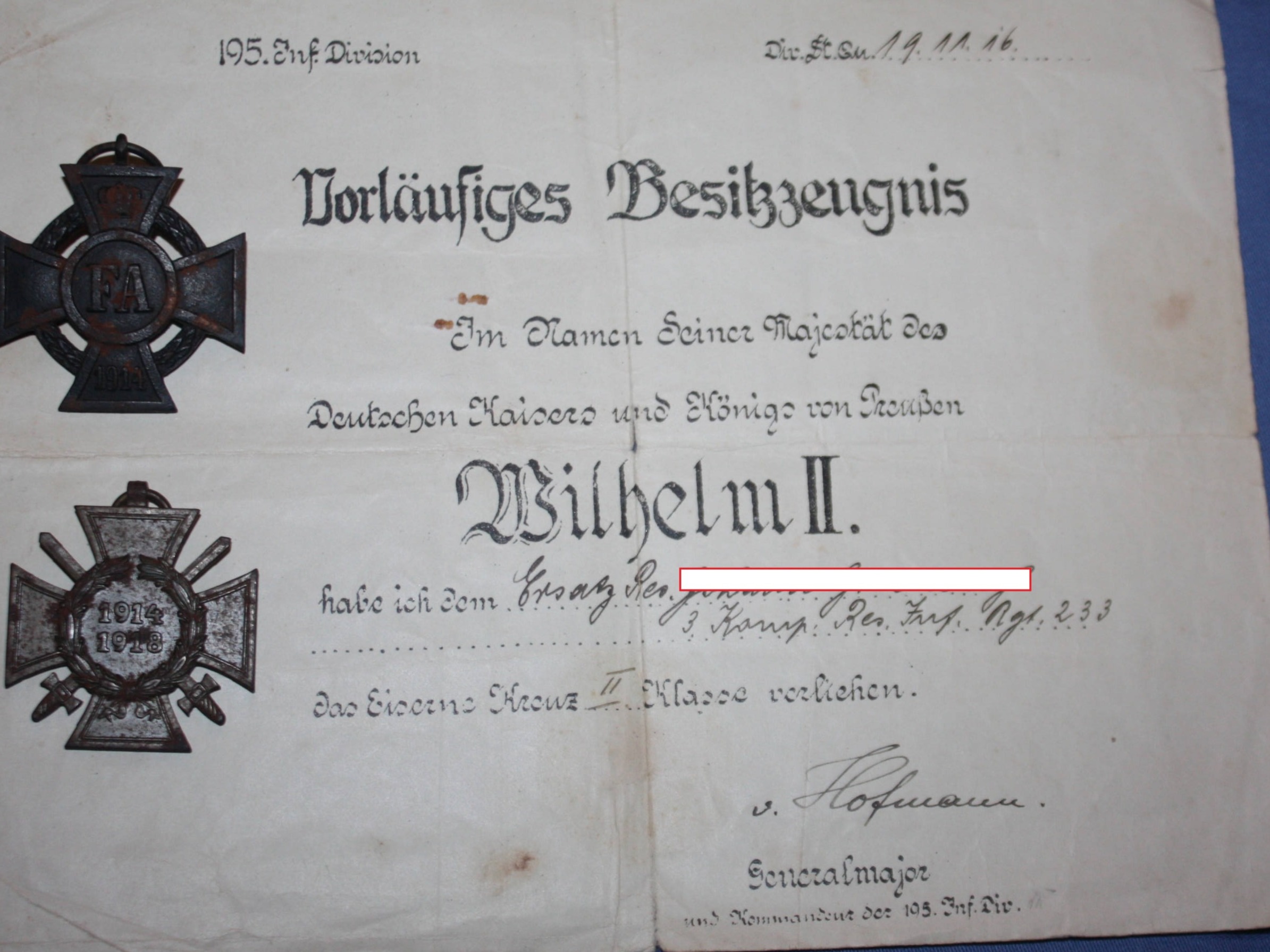 Zusammengehöriger Nachlass mit Dokumenten des 1. und 2. Weltkrieges mit Feldpostbrief auf Birkenrinde