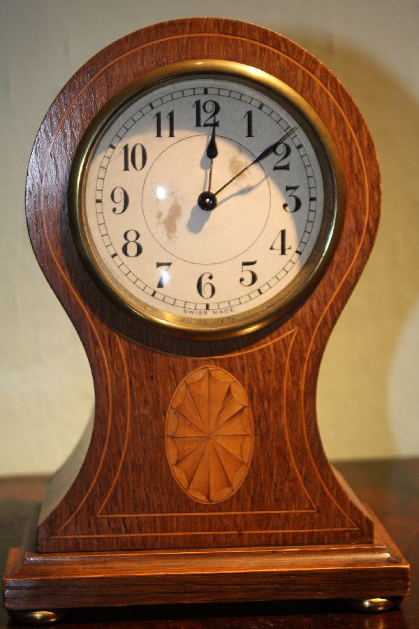 Tischuhr Swiss Made